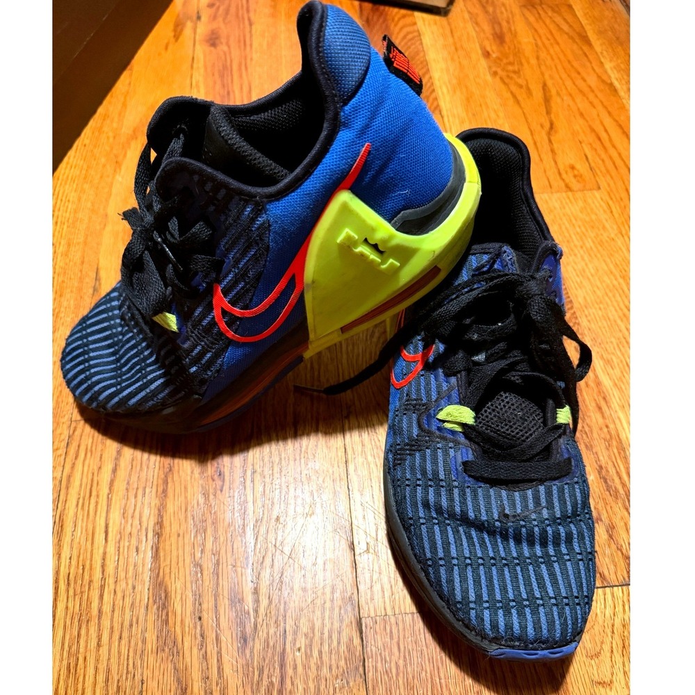 Nike LeBron Witness 6 Blue Black Yellow Red DD0423-405 Kids Size 7Y Basketball